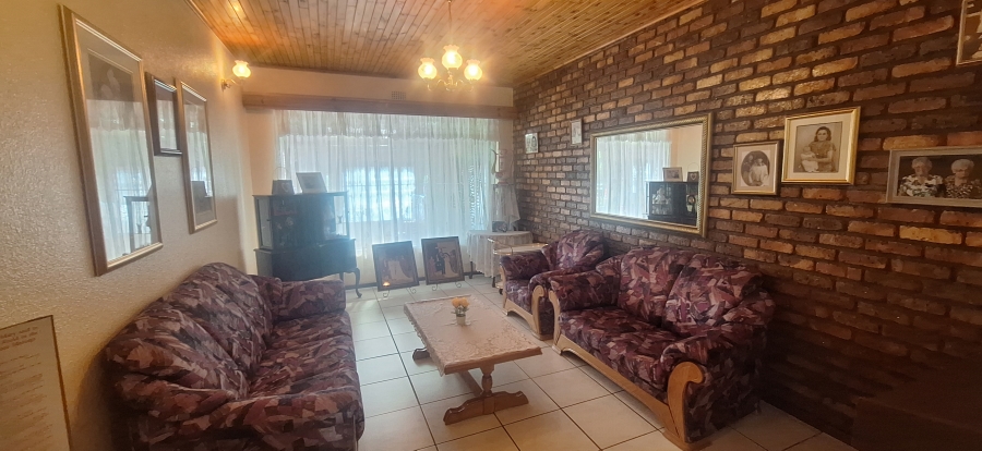 4 Bedroom Property for Sale in Rant En Dal Gauteng