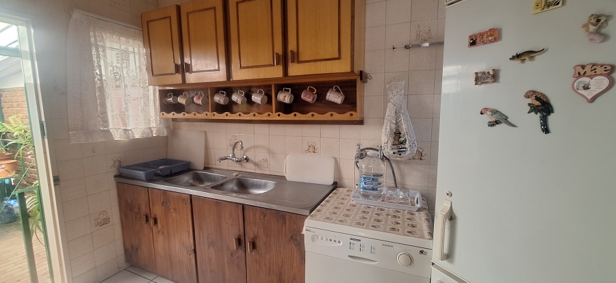 4 Bedroom Property for Sale in Rant En Dal Gauteng