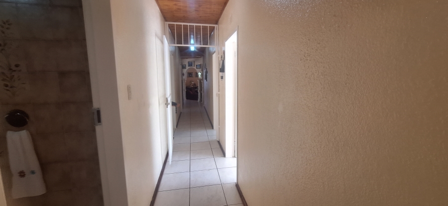 4 Bedroom Property for Sale in Rant En Dal Gauteng