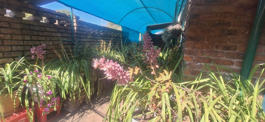 4 Bedroom Property for Sale in Rant En Dal Gauteng