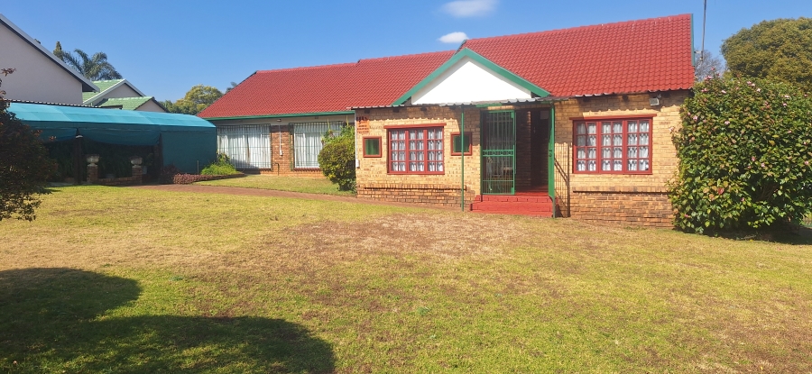 4 Bedroom Property for Sale in Rant En Dal Gauteng