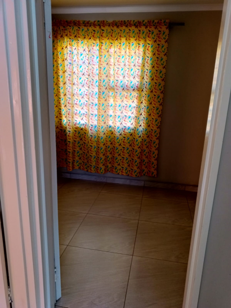 4 Bedroom Property for Sale in Dawn Park Gauteng