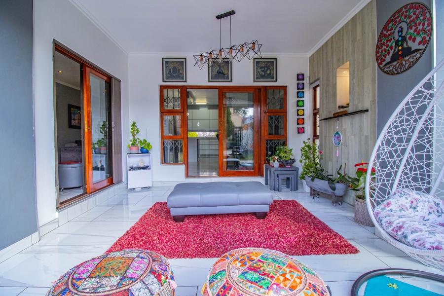 5 Bedroom Property for Sale in Mulbarton Gauteng