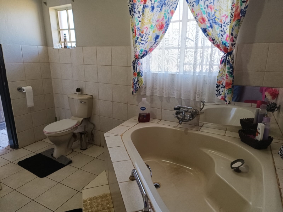 4 Bedroom Property for Sale in Randfontein South Gauteng