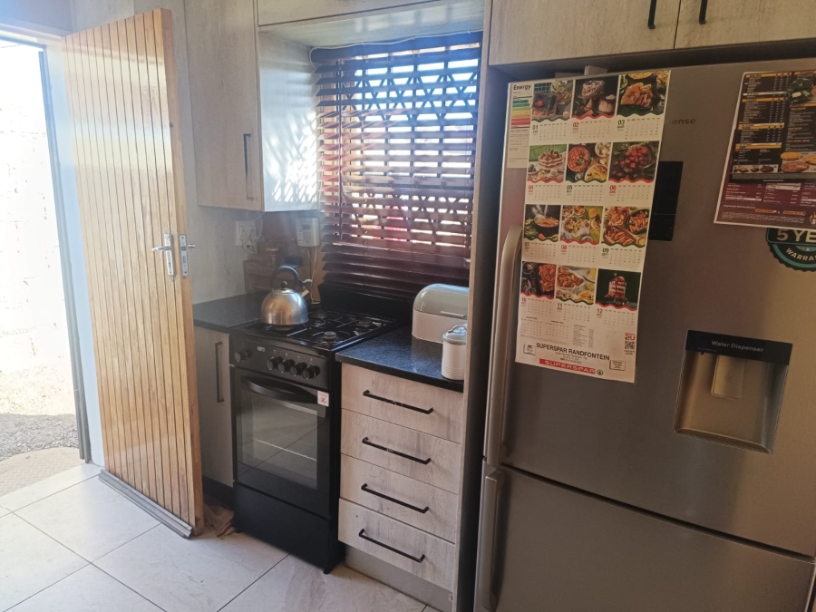 3 Bedroom Property for Sale in Toekomsrus Gauteng