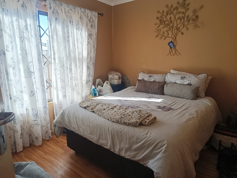 3 Bedroom Property for Sale in Toekomsrus Gauteng