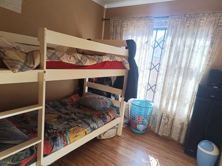 3 Bedroom Property for Sale in Toekomsrus Gauteng