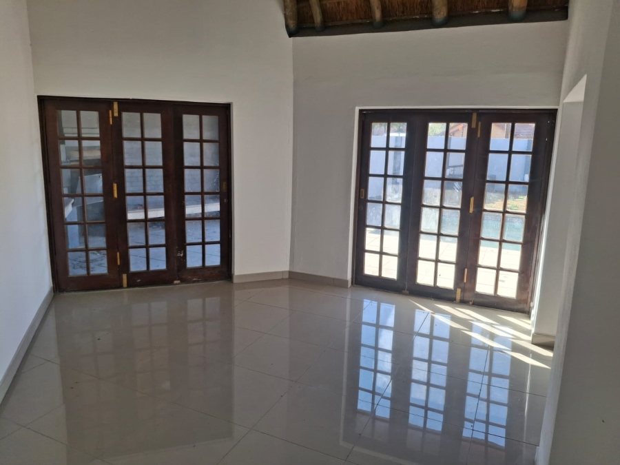 4 Bedroom Property for Sale in Eike Park Gauteng