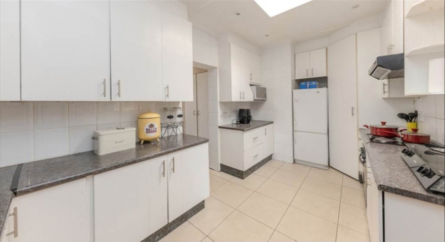 4 Bedroom Property for Sale in Constantia Kloof Gauteng
