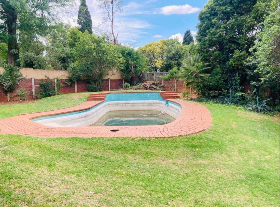 4 Bedroom Property for Sale in Constantia Kloof Gauteng