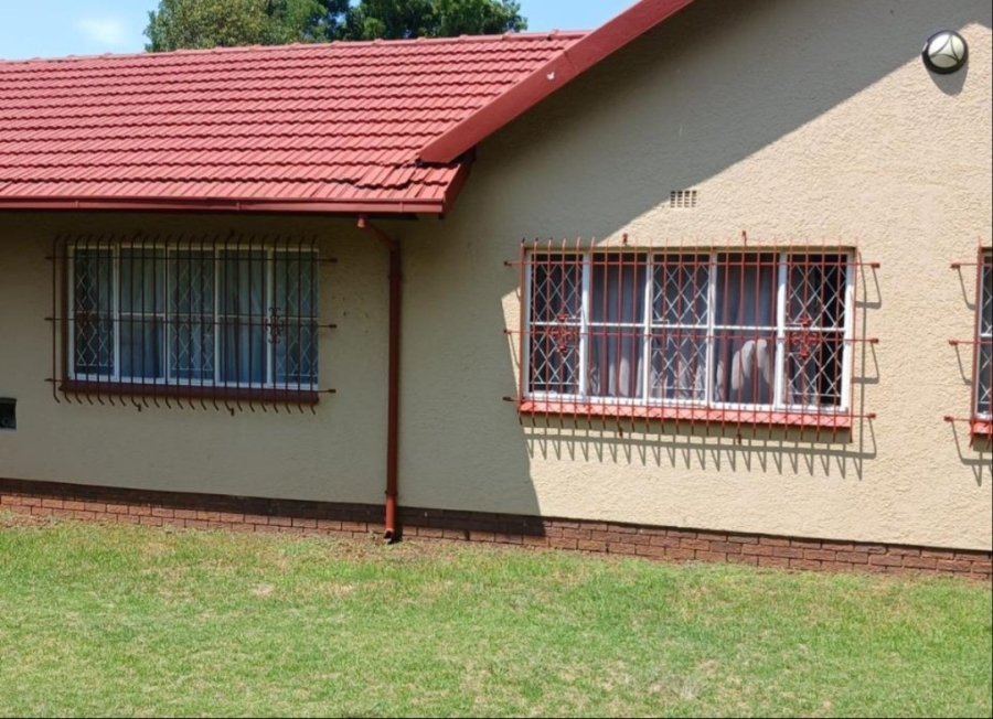 4 Bedroom Property for Sale in Constantia Kloof Gauteng