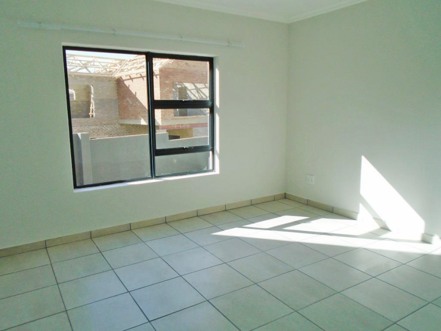 To Let 2 Bedroom Property for Rent in Ferndale Gauteng
