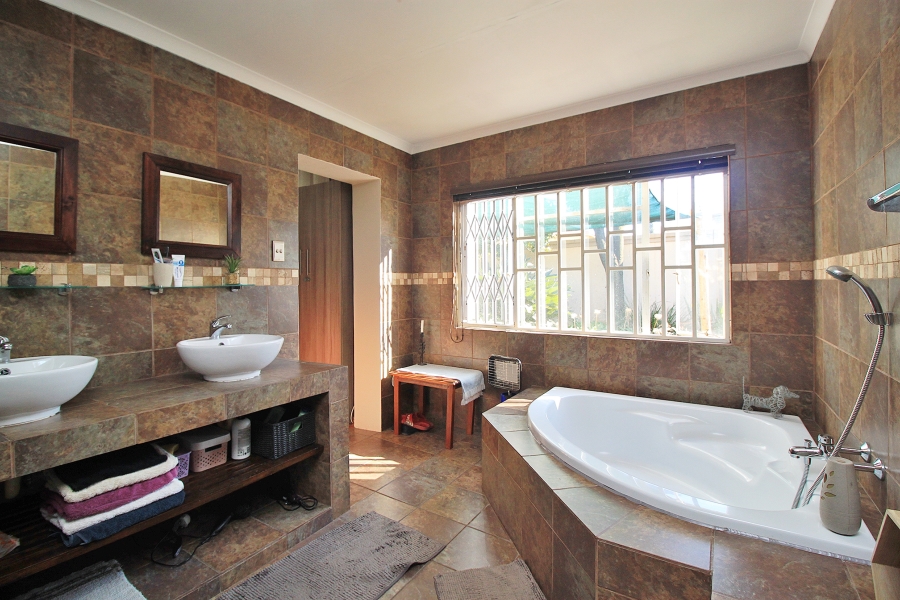 3 Bedroom Property for Sale in Fishers Hill Gauteng