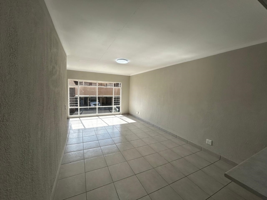 2 Bedroom Property for Sale in Brackendowns Gauteng