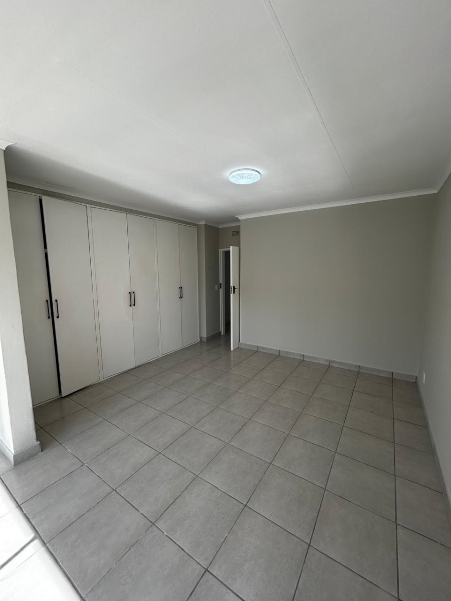2 Bedroom Property for Sale in Brackendowns Gauteng