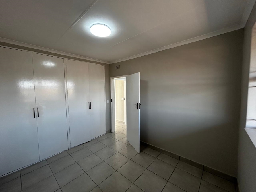 2 Bedroom Property for Sale in Brackendowns Gauteng