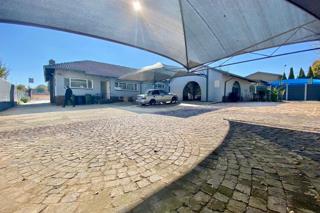 To Let 6 Bedroom Property for Rent in Dowerglen Ext 1 Gauteng