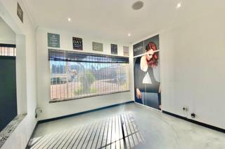 To Let 6 Bedroom Property for Rent in Dowerglen Ext 1 Gauteng