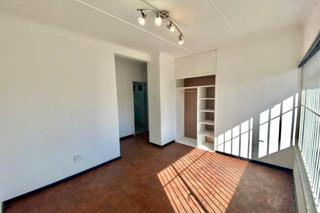 To Let 6 Bedroom Property for Rent in Dowerglen Ext 1 Gauteng