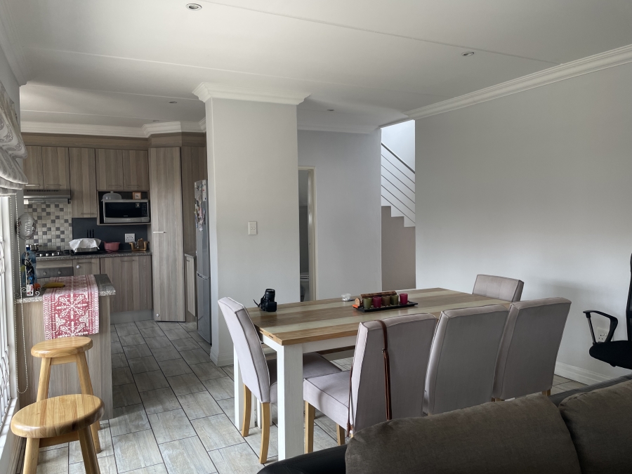 3 Bedroom Property for Sale in Noordhang Gauteng