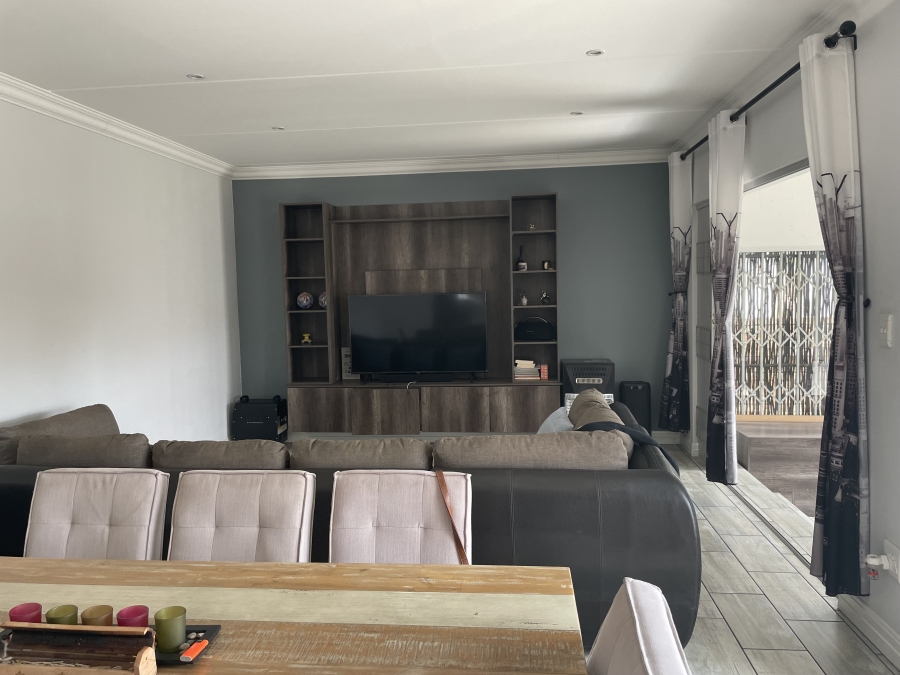 3 Bedroom Property for Sale in Noordhang Gauteng
