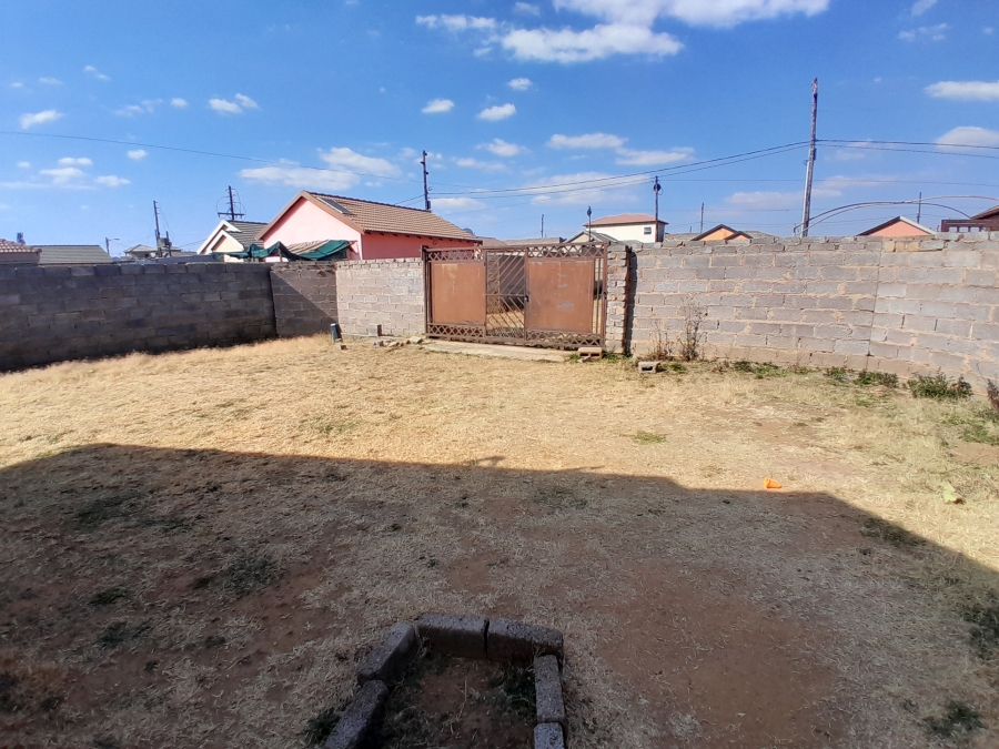 2 Bedroom Property for Sale in Bram Fischerville Gauteng