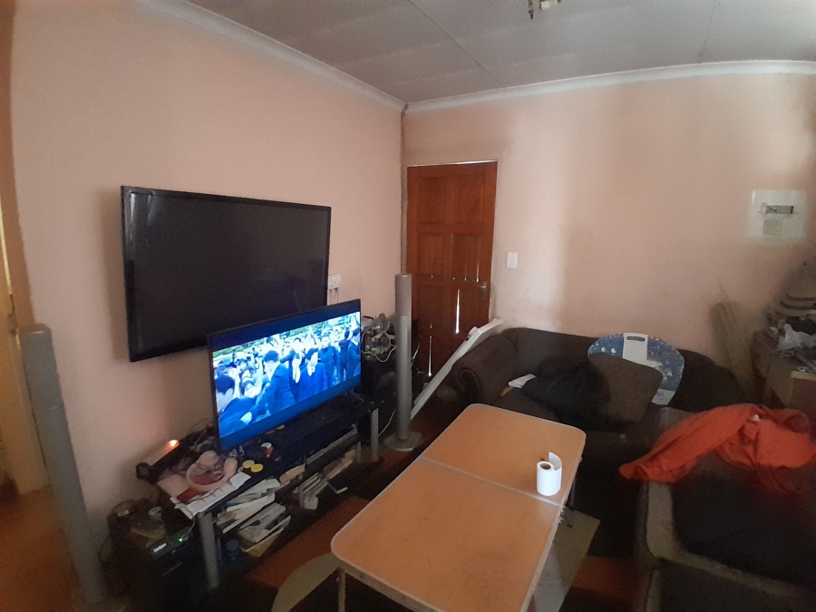 2 Bedroom Property for Sale in Bram Fischerville Gauteng
