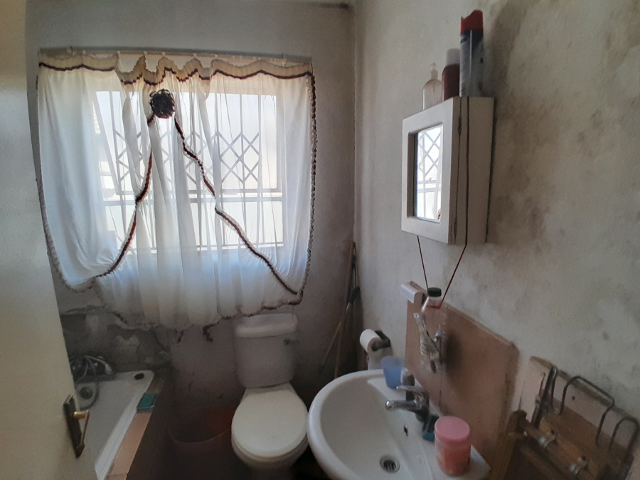 2 Bedroom Property for Sale in Bram Fischerville Gauteng