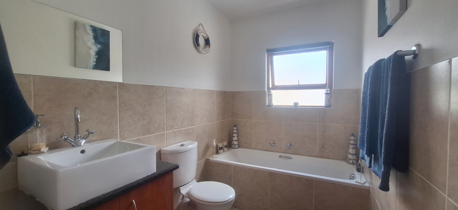 3 Bedroom Property for Sale in Noordheuwel Gauteng