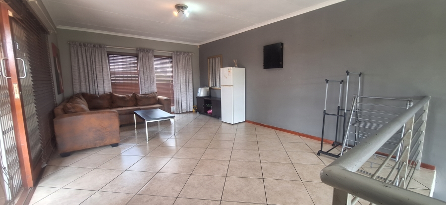3 Bedroom Property for Sale in Noordheuwel Gauteng