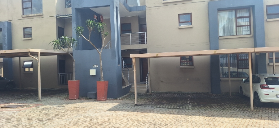 3 Bedroom Property for Sale in Noordheuwel Gauteng