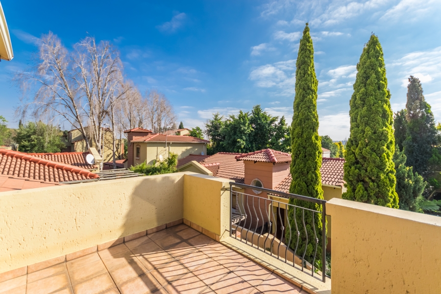 3 Bedroom Property for Sale in Sunninghill Gauteng