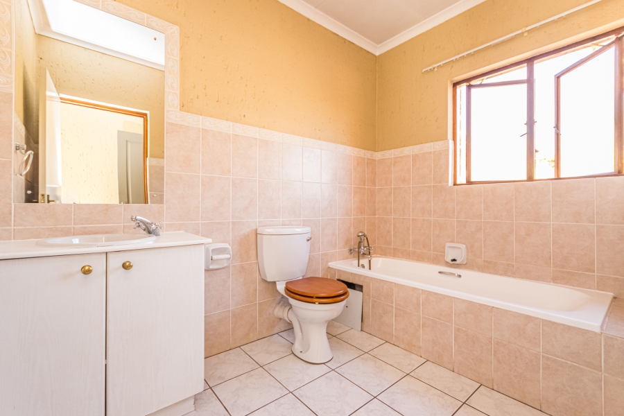 3 Bedroom Property for Sale in Sunninghill Gauteng