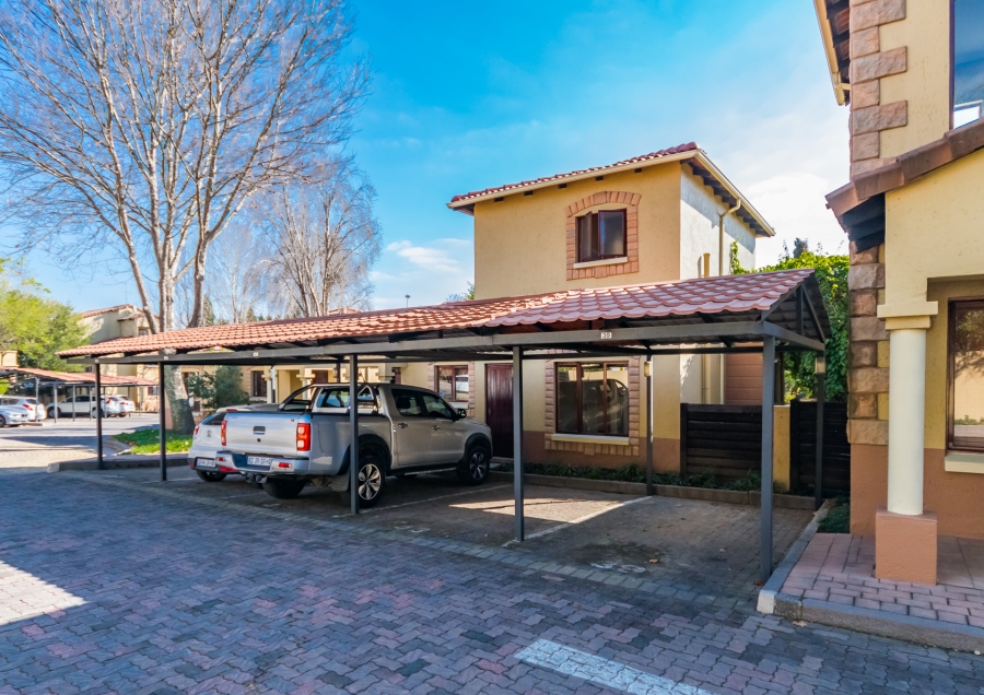 3 Bedroom Property for Sale in Sunninghill Gauteng