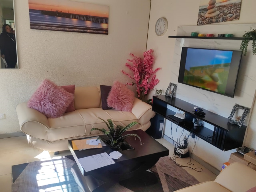 3 Bedroom Property for Sale in Mondeor Gauteng
