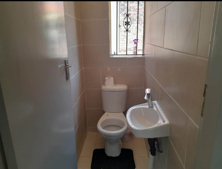 3 Bedroom Property for Sale in Mondeor Gauteng