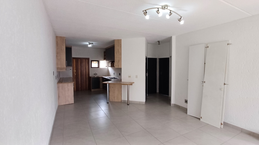To Let 2 Bedroom Property for Rent in Sunninghill Gauteng