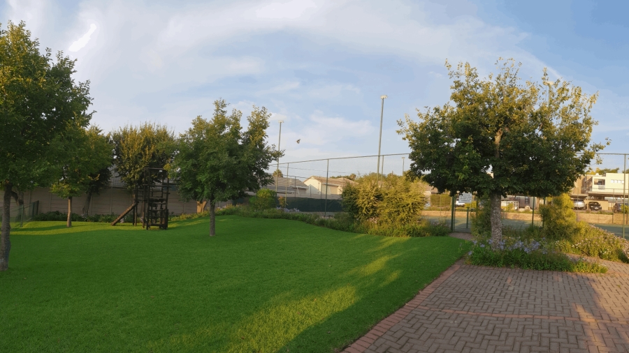 To Let 2 Bedroom Property for Rent in Sunninghill Gauteng