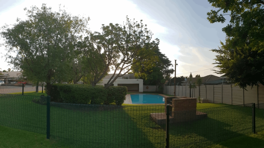 To Let 2 Bedroom Property for Rent in Sunninghill Gauteng