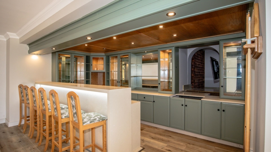 5 Bedroom Property for Sale in Waterkloof Gauteng