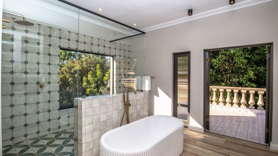 5 Bedroom Property for Sale in Waterkloof Gauteng