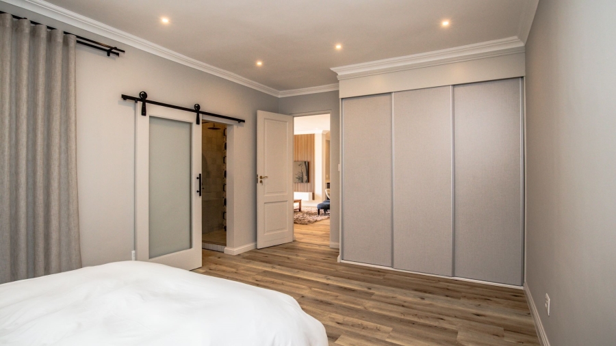 5 Bedroom Property for Sale in Waterkloof Gauteng