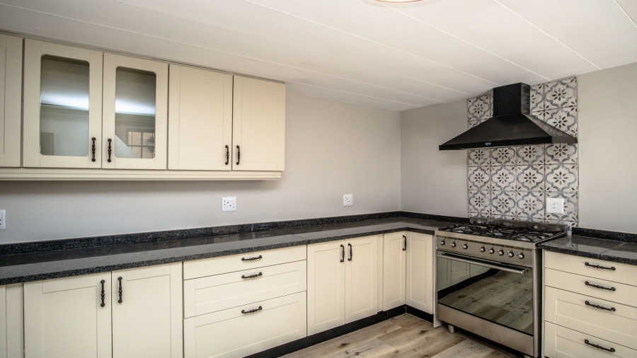 5 Bedroom Property for Sale in Waterkloof Gauteng
