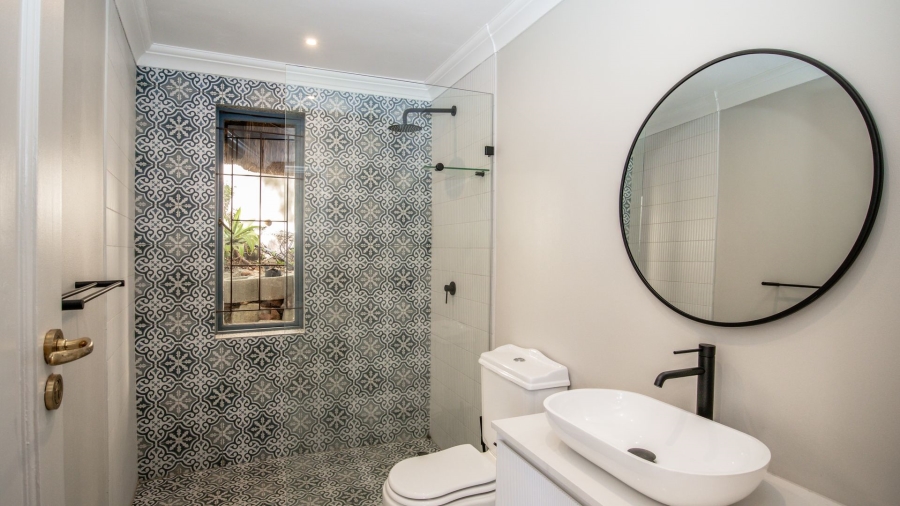5 Bedroom Property for Sale in Waterkloof Gauteng