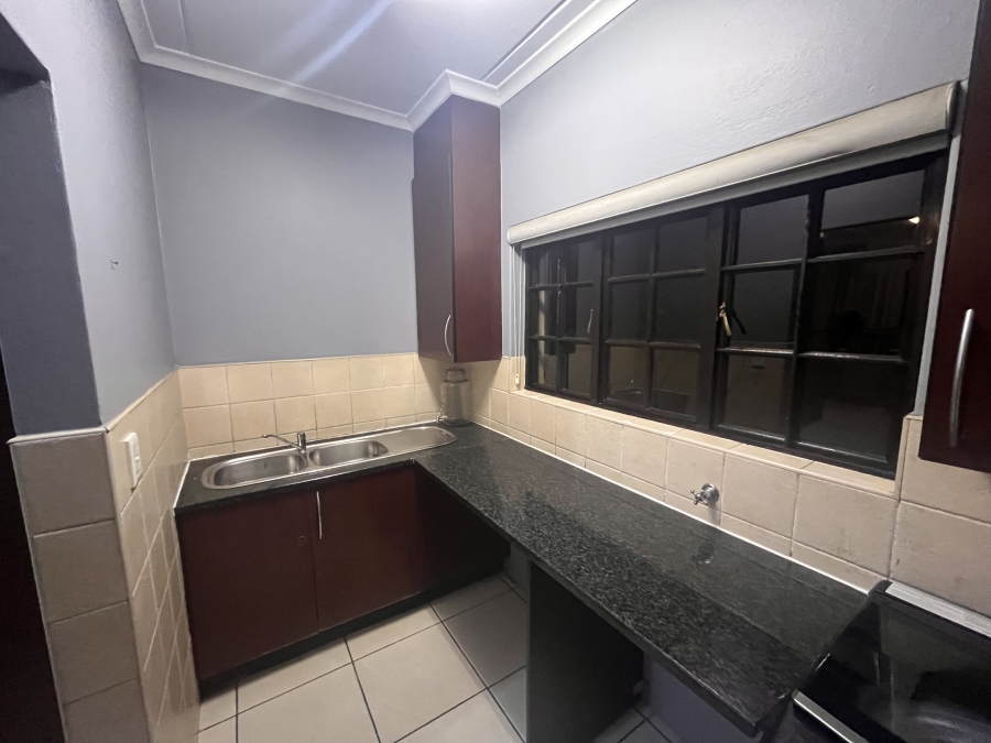 To Let 3 Bedroom Property for Rent in Broadacres Gauteng