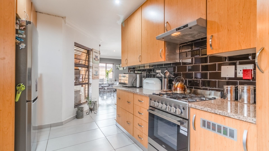 3 Bedroom Property for Sale in New Redruth Gauteng
