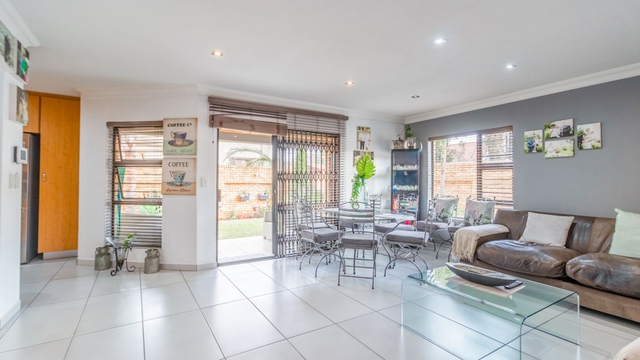 3 Bedroom Property for Sale in New Redruth Gauteng