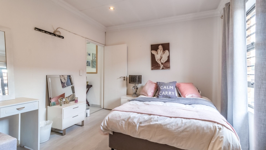 3 Bedroom Property for Sale in New Redruth Gauteng