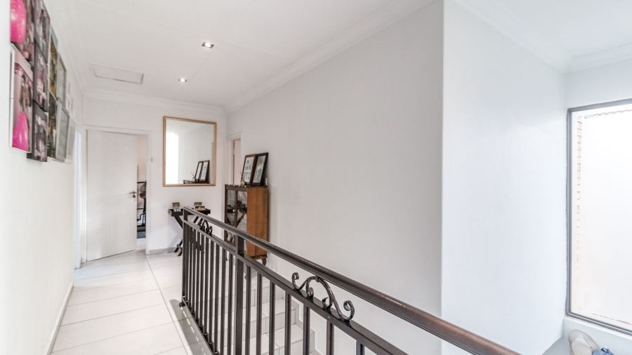 3 Bedroom Property for Sale in New Redruth Gauteng
