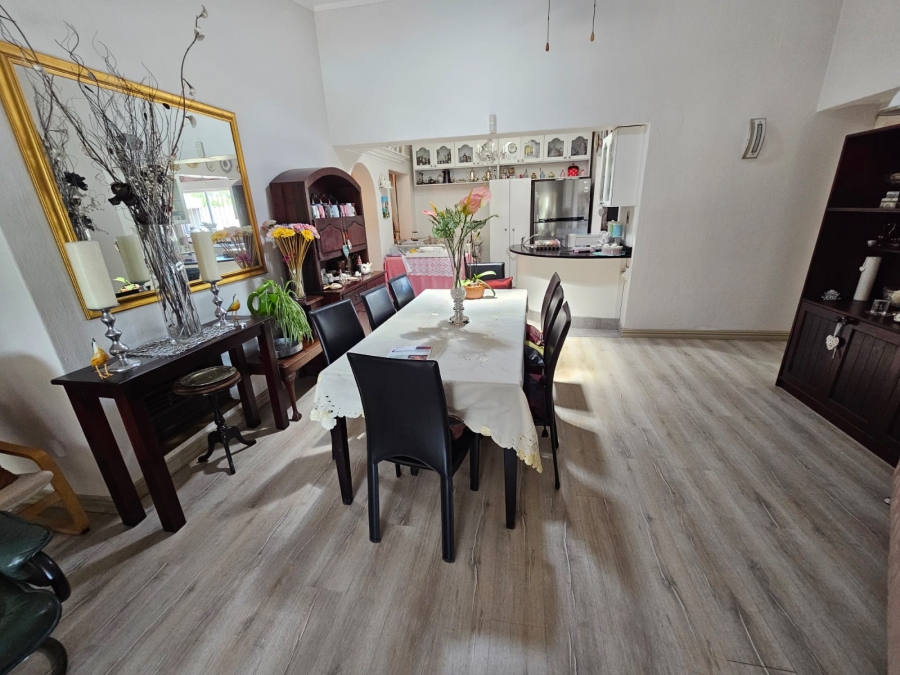 5 Bedroom Property for Sale in Ormonde Gauteng